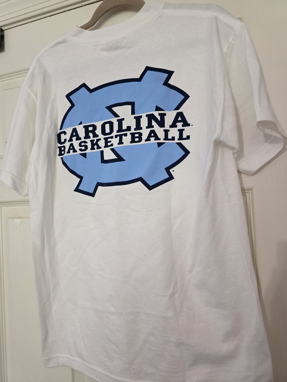 TCX Apparel Mens White Short Sleeve UNC Basketball Large Graphic Back M